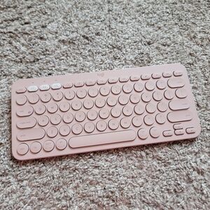 Logitech K380 Multi Device Bluetooth Keyboard Pink